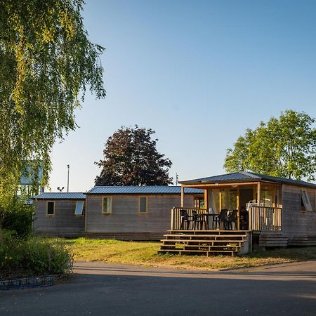 Camping Onlycamp Des Halles Decize Esterno foto