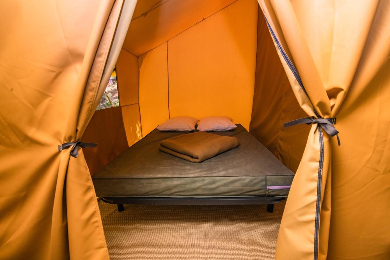 Camping Onlycamp Des Halles Decize Esterno foto