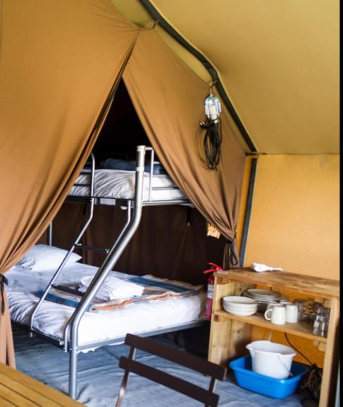 Camping Onlycamp Des Halles Decize Esterno foto